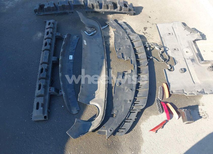 Photo 18 of 2019 Dodge Charger SCAT PACK RWD (VIN 2C3CDXGJ4KH599996)