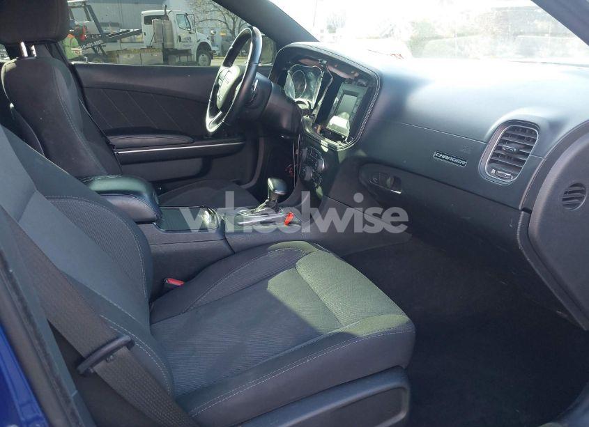 Photo 5 of 2019 Dodge Charger SCAT PACK RWD (VIN 2C3CDXGJ4KH599996)