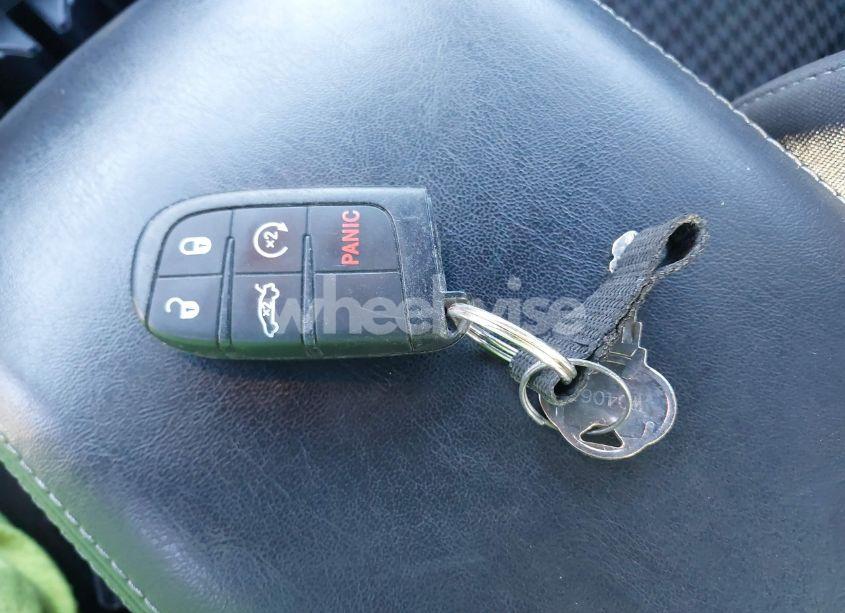 Photo 11 of 2019 Dodge Charger SCAT PACK RWD (VIN 2C3CDXGJ4KH658934)