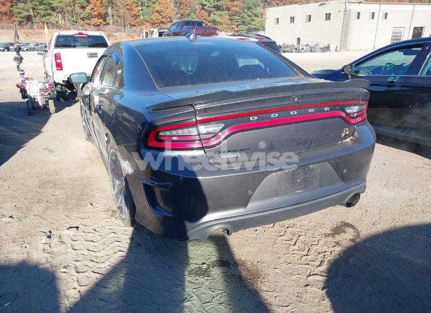 Photo 3 of 2019 Dodge Charger SCAT PACK RWD (VIN 2C3CDXGJ4KH658934)