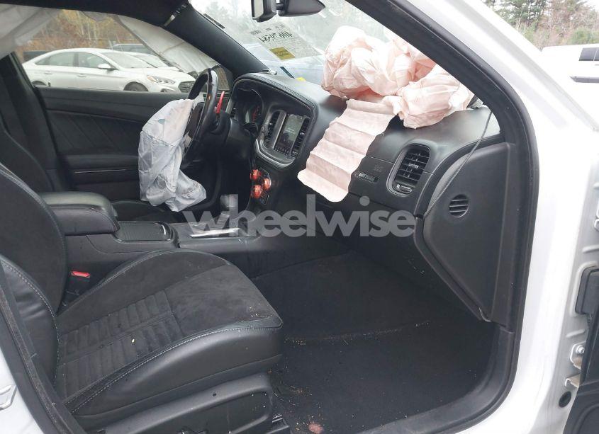 Photo 5 of 2019 Dodge Charger SCAT PACK RWD (VIN 2C3CDXGJ4KH661753)