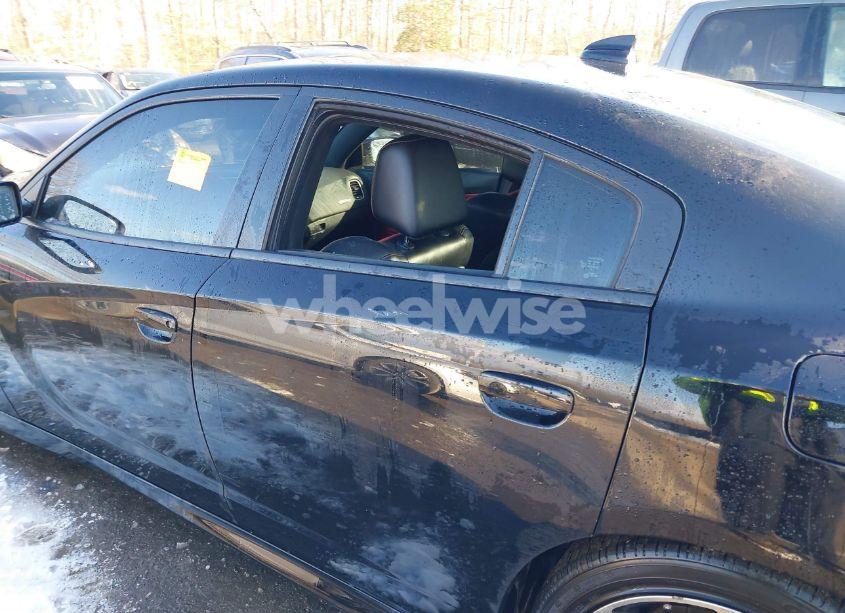 Photo 6 of 2016 Dodge Charger R/T SCAT PACK (VIN 2C3CDXGJ5GH132903)