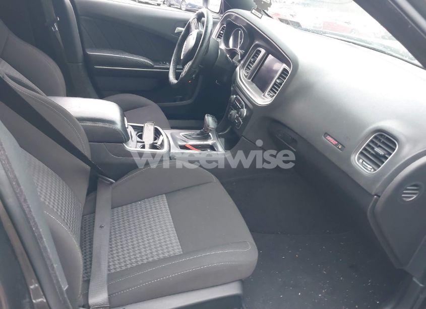 Photo 5 of 2021 Dodge Charger SCAT PACK RWD (VIN 2C3CDXGJ5MH565519)