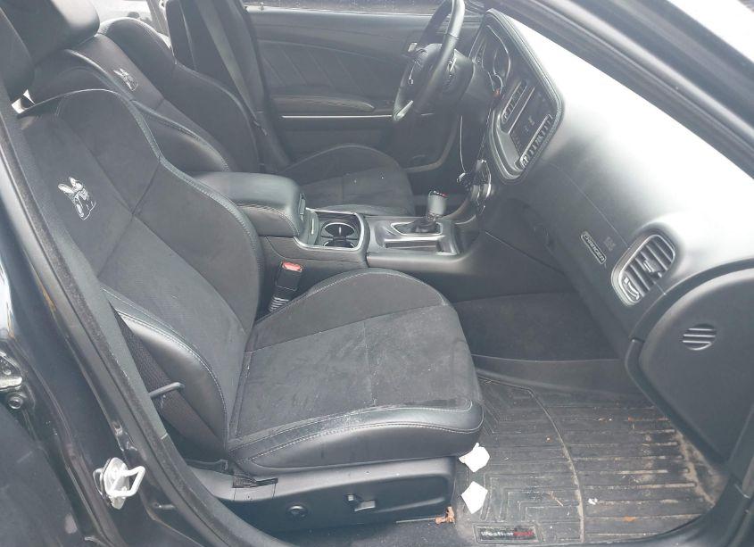 Photo 5 of 2019 Dodge Charger SCAT PACK RWD (VIN 2C3CDXGJ6KH530517)