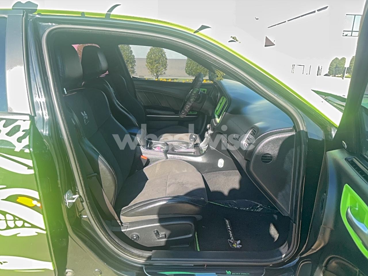 Photo 5 of 2019 DODGE CHARGER SCAT PACK (VIN 2C3CDXGJ6KH633811)