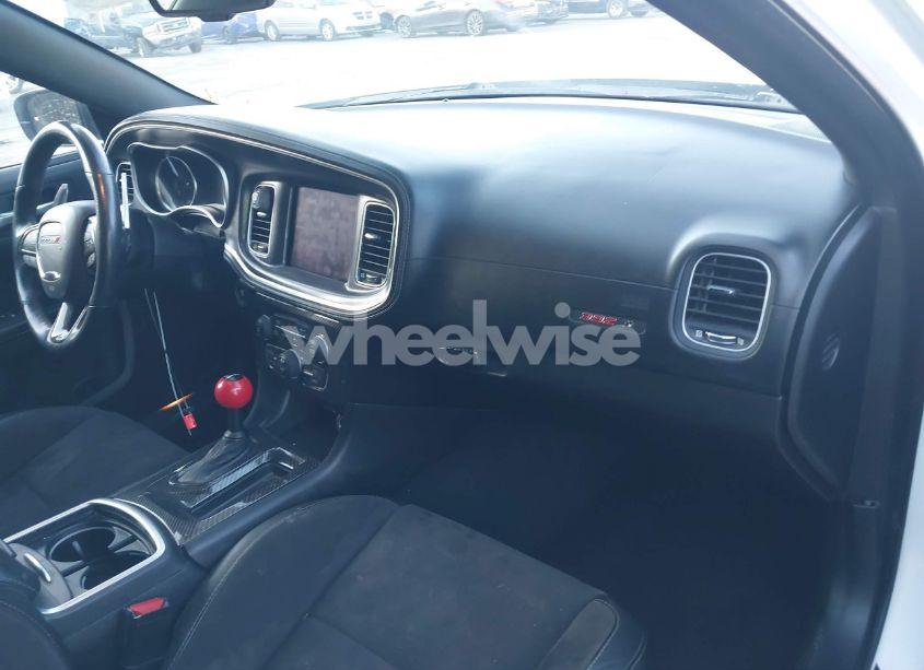 Photo 5 of 2019 Dodge Charger SCAT PACK RWD (VIN 2C3CDXGJ6KH728269)