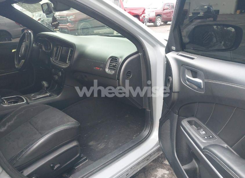 Photo 5 of 2021 Dodge Charger SCAT PACK RWD (VIN 2C3CDXGJ6MH561480)