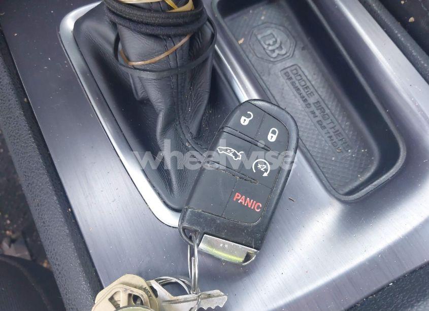 Photo 11 of 2018 Dodge Charger R/T SCAT PACK RWD (VIN 2C3CDXGJ7JH261149)