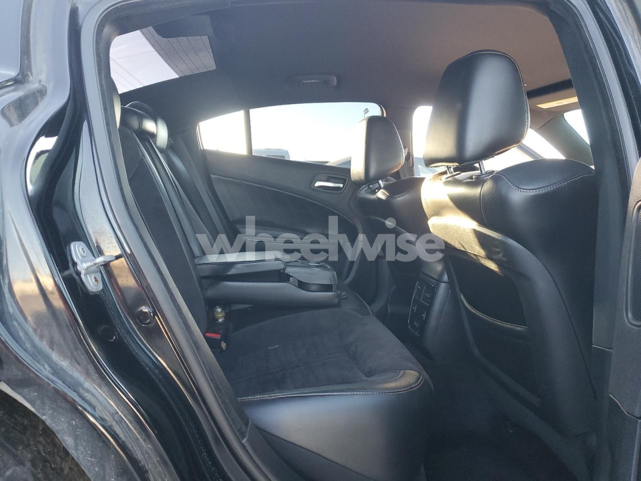 Photo 10 of 2017 DODGE CHARGER R/T 392 (VIN 2C3CDXGJ8HH585110)