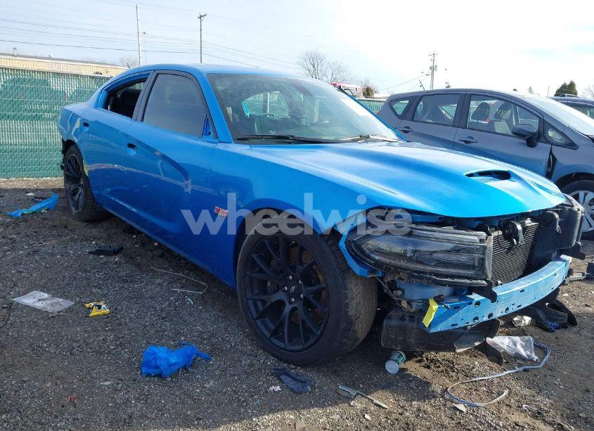 2018 Dodge Charger R/T SCAT PACK RWD (VIN 2C3CDXGJ8JH329734) main photo