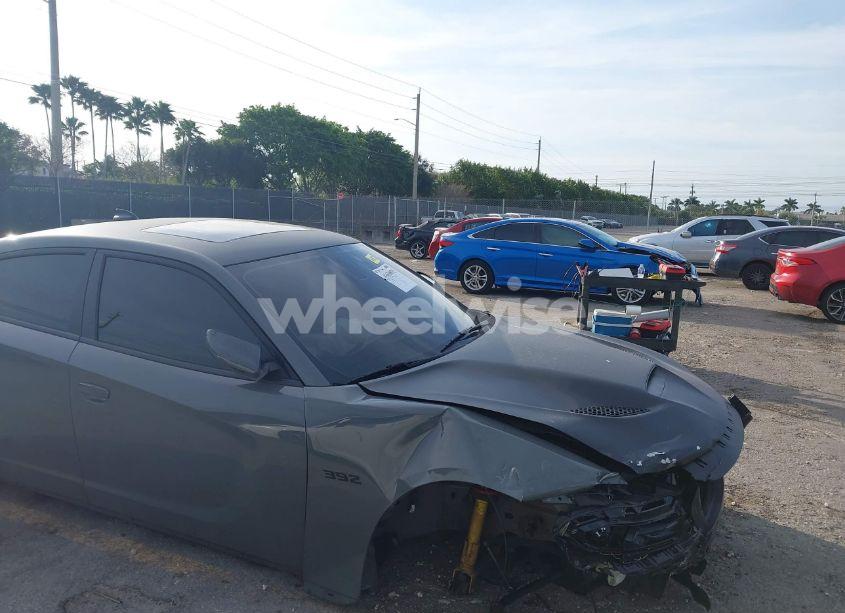 Photo 6 of 2019 Dodge Charger SCAT PACK RWD (VIN 2C3CDXGJ8KH604634)