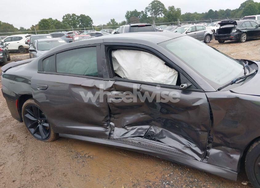 Photo 6 of 2019 Dodge Charger SCAT PACK (VIN 2C3CDXGJ8KH734154)