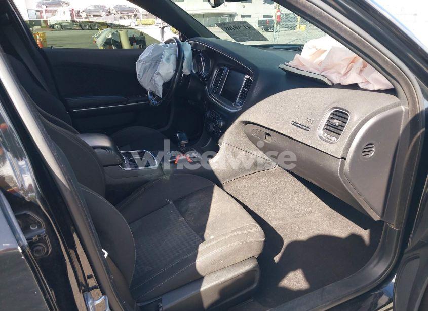 Photo 5 of 2019 Dodge Charger SCAT PACK RWD (VIN 2C3CDXGJXKH746256)