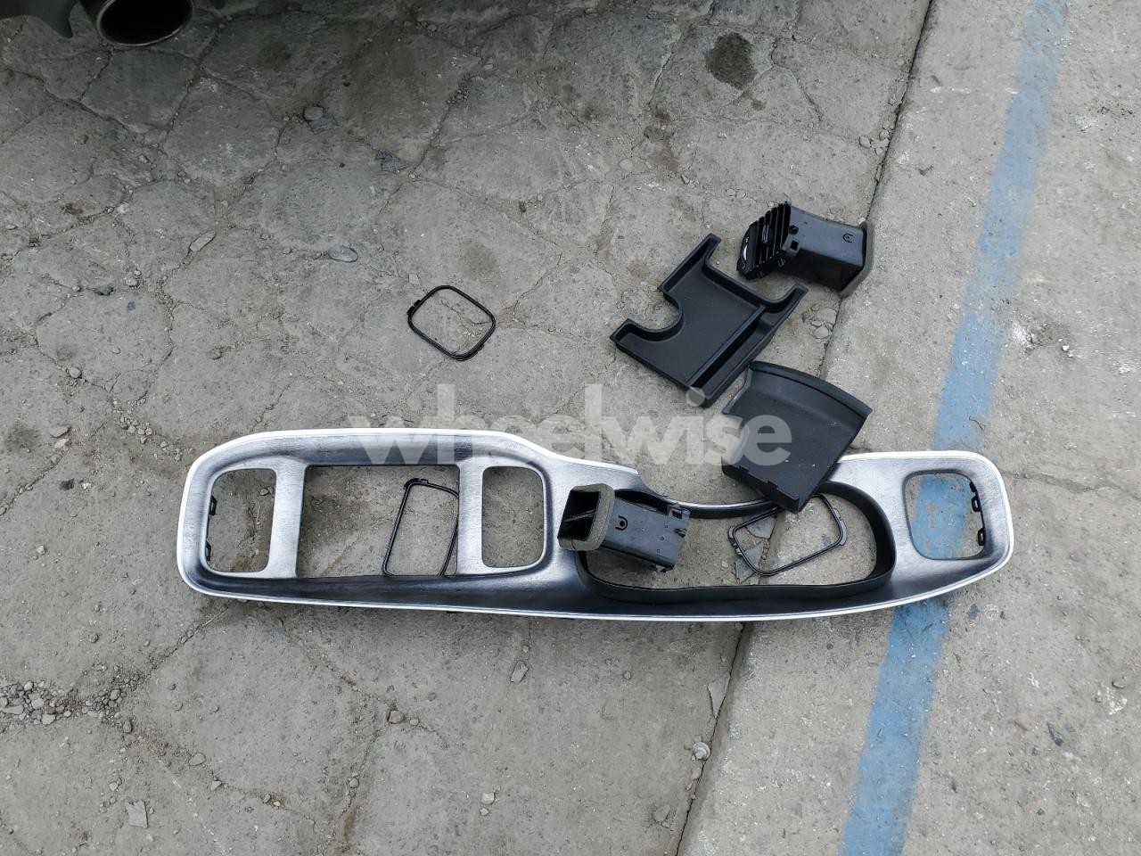 Photo 12 of 2020 DODGE CHARGER SCAT PACK N/A (VIN 2C3CDXGJXLH244302)