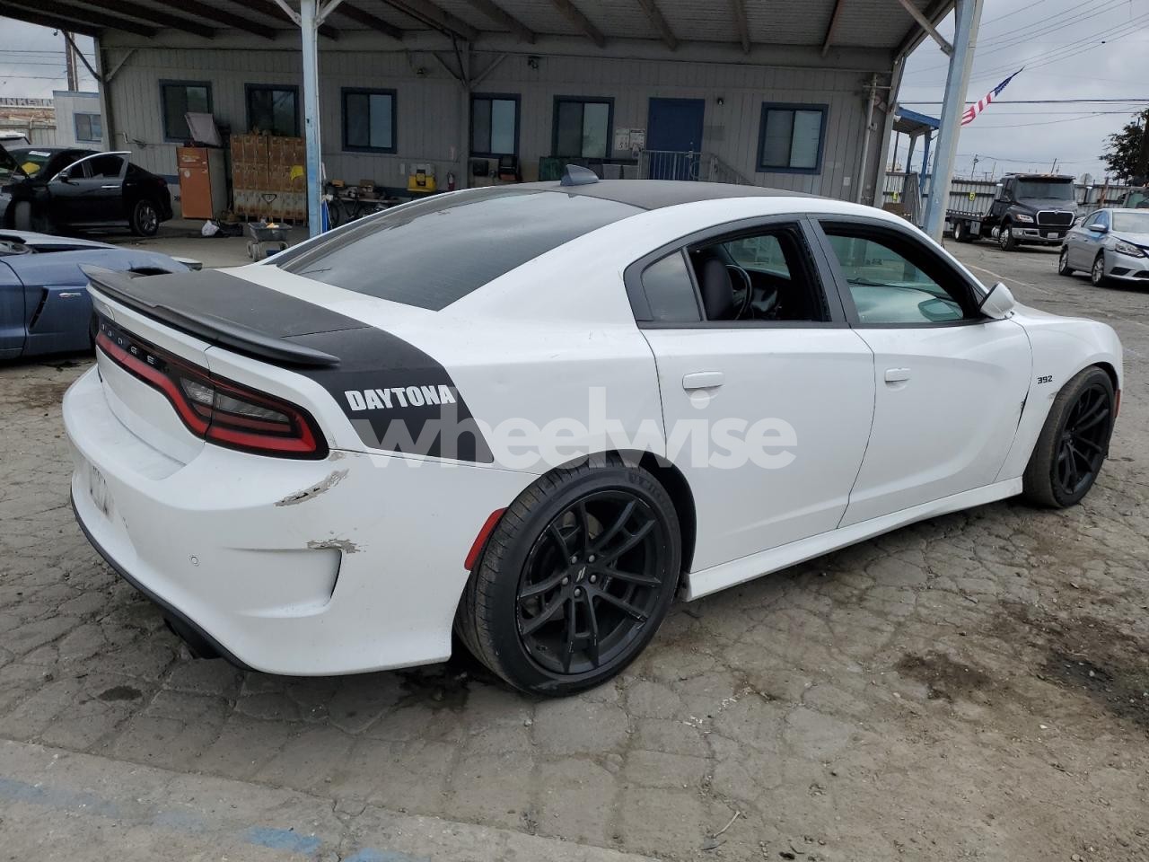 Photo 3 of 2020 DODGE CHARGER SCAT PACK N/A (VIN 2C3CDXGJXLH244302)