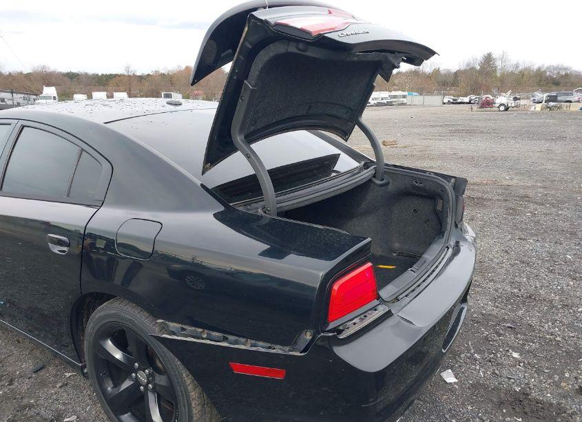 Photo 6 of 2012 Dodge Charger SXT (VIN 2C3CDXHG0CH282110)