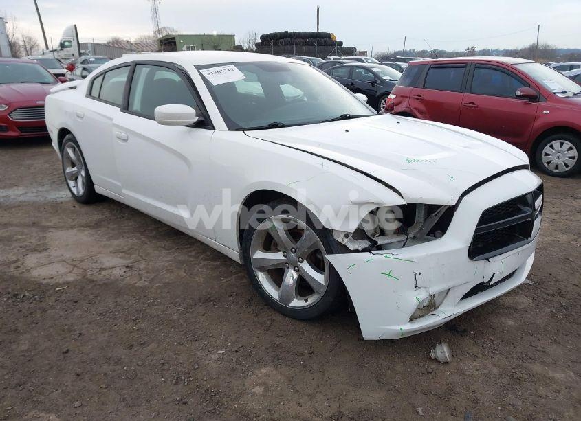2013 Dodge Charger SXT (VIN 2C3CDXHG0DH546542) main photo