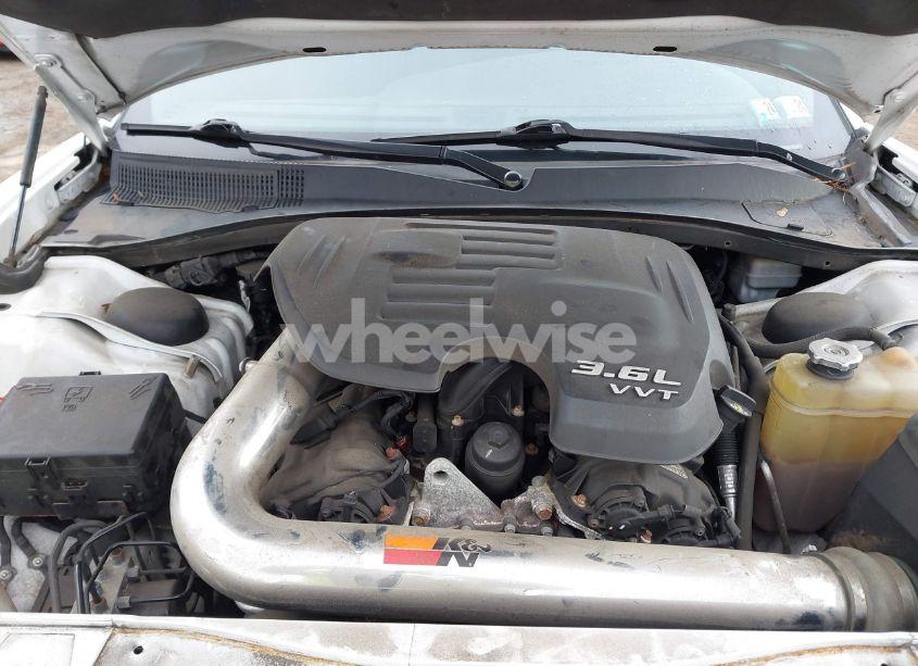 Photo 10 of 2013 Dodge Charger SXT (VIN 2C3CDXHG0DH546542)