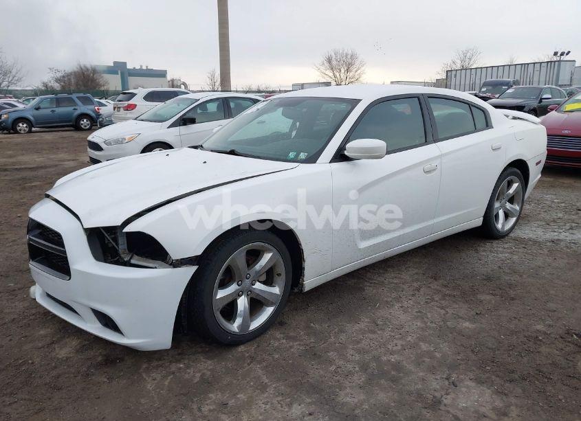Photo 2 of 2013 Dodge Charger SXT (VIN 2C3CDXHG0DH546542)