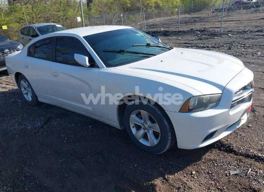 2014 Dodge Charger SXT (VIN 2C3CDXHG0EH328912) main photo