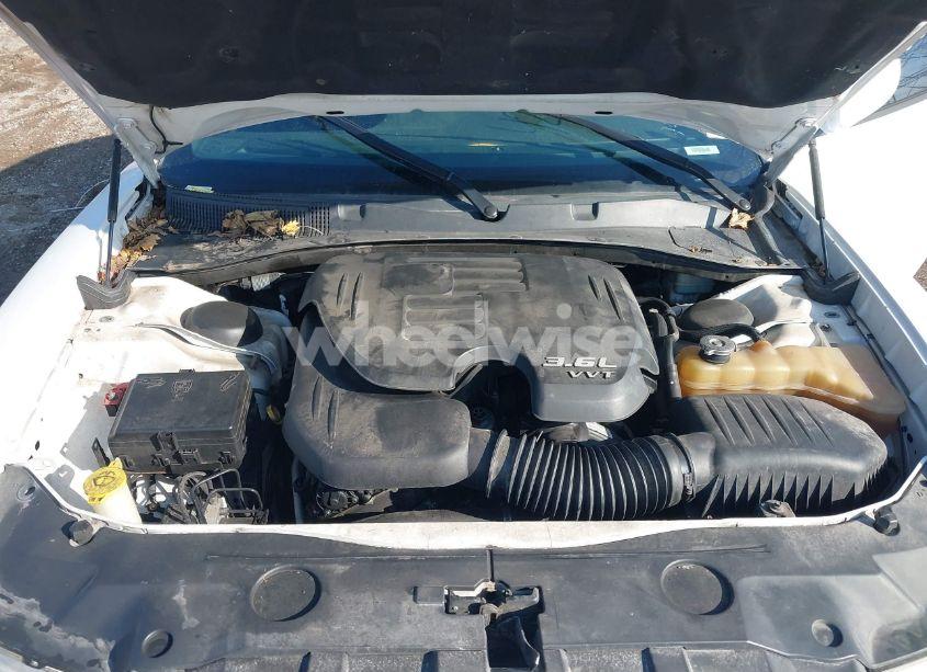 Photo 10 of 2014 Dodge Charger SXT (VIN 2C3CDXHG0EH328912)