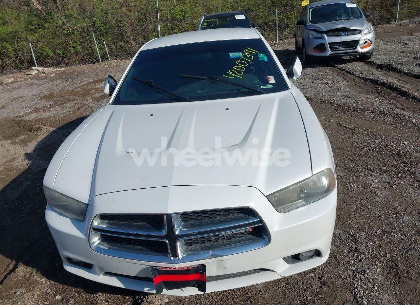 Photo 12 of 2014 Dodge Charger SXT (VIN 2C3CDXHG0EH328912)