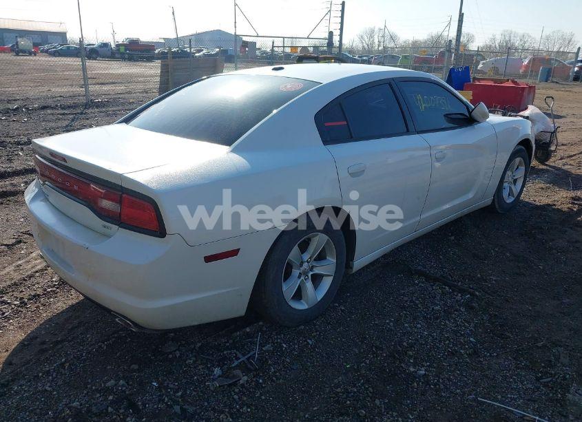 Photo 4 of 2014 Dodge Charger SXT (VIN 2C3CDXHG0EH328912)