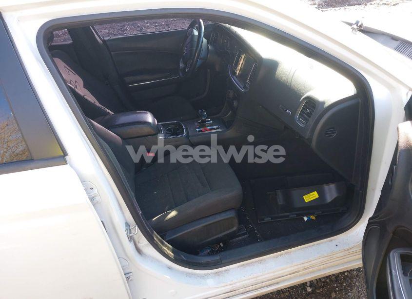 Photo 5 of 2014 Dodge Charger SXT (VIN 2C3CDXHG0EH328912)