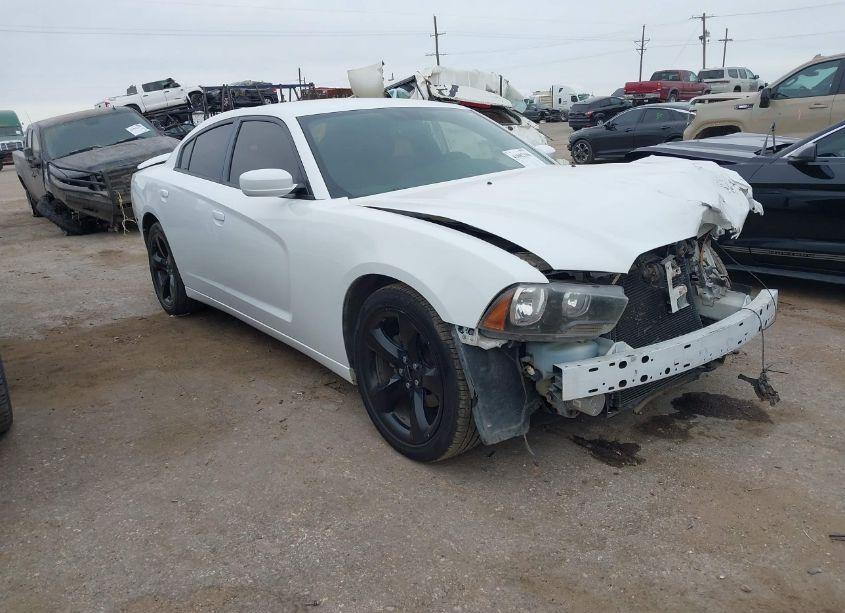 2014 Dodge Charger SXT (VIN 2C3CDXHG0EH339201) main photo