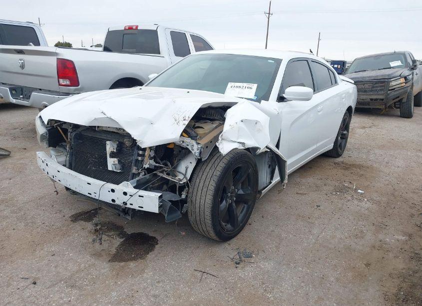 Photo 2 of 2014 Dodge Charger SXT (VIN 2C3CDXHG0EH339201)