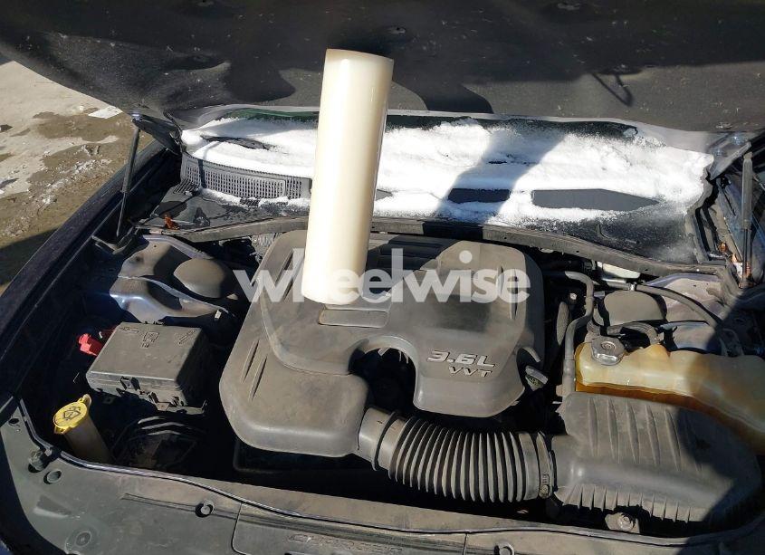 Photo 10 of 2015 Dodge Charger SXT (VIN 2C3CDXHG0FH744802)