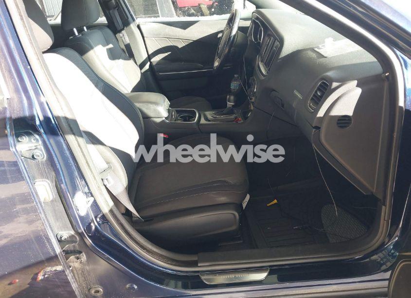 Photo 5 of 2015 Dodge Charger SXT (VIN 2C3CDXHG0FH744802)