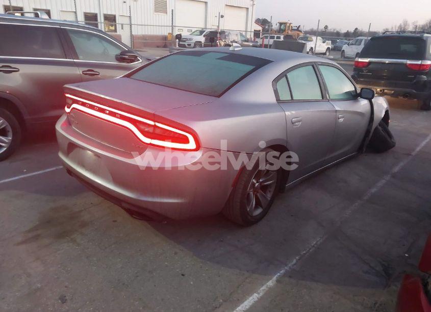 Photo 4 of 2015 Dodge Charger SXT (VIN 2C3CDXHG0FH794602)