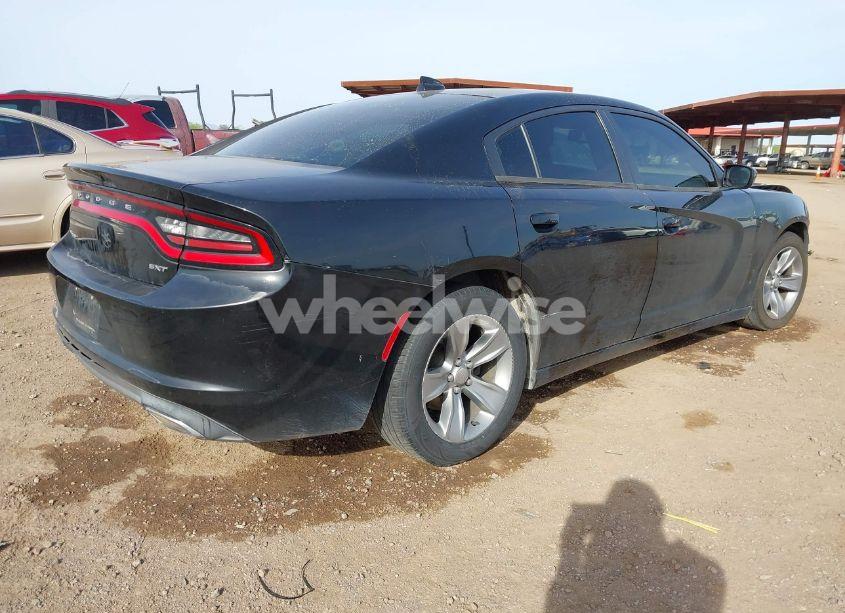 Photo 4 of 2016 Dodge Charger SXT (VIN 2C3CDXHG0GH215352)