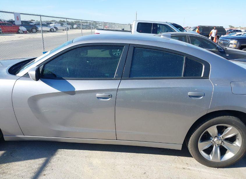 Photo 14 of 2016 Dodge Charger SXT (VIN 2C3CDXHG0GH276331)