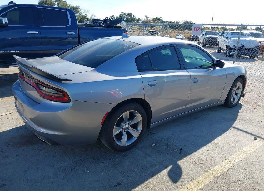 Photo 4 of 2016 Dodge Charger SXT (VIN 2C3CDXHG0GH276331)