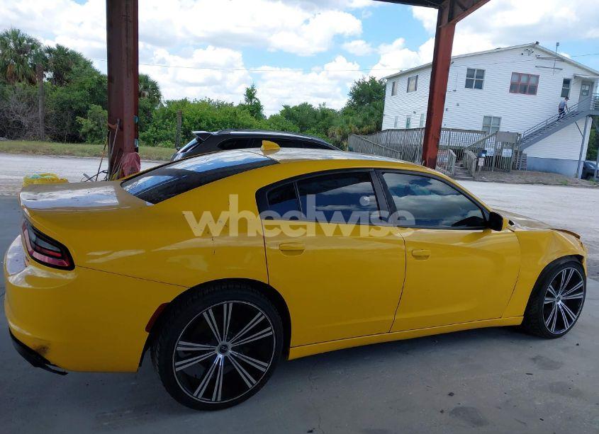 Photo 13 of 2017 Dodge Charger SXT RWD (VIN 2C3CDXHG0HH572113)