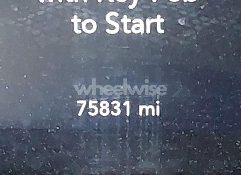 Photo 14 of 2018 Dodge Charger SXT PLUS RWD (VIN 2C3CDXHG0JH179315)