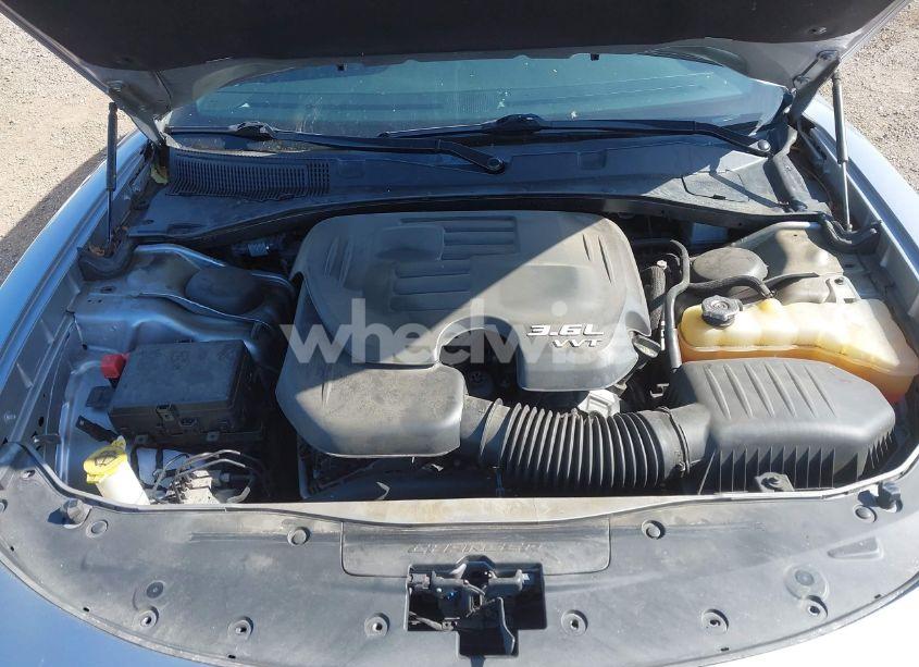 Photo 10 of 2018 Dodge Charger SXT PLUS RWD (VIN 2C3CDXHG0JH179332)