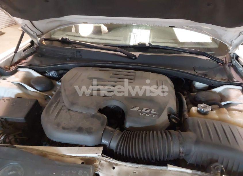 Photo 10 of 2013 Dodge Charger SXT (VIN 2C3CDXHG1DH535484)