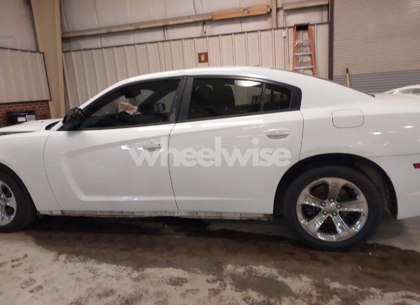 Photo 14 of 2013 Dodge Charger SXT (VIN 2C3CDXHG1DH535484)