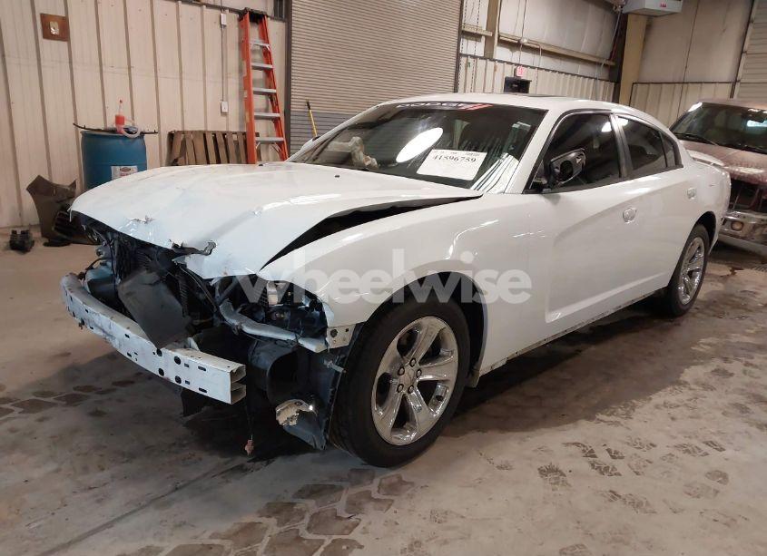 Photo 2 of 2013 Dodge Charger SXT (VIN 2C3CDXHG1DH535484)