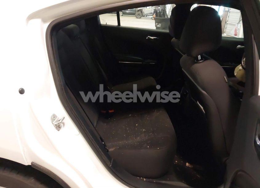 Photo 8 of 2013 Dodge Charger SXT (VIN 2C3CDXHG1DH535484)