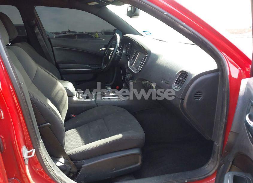 Photo 5 of 2013 Dodge Charger SXT (VIN 2C3CDXHG1DH738584)