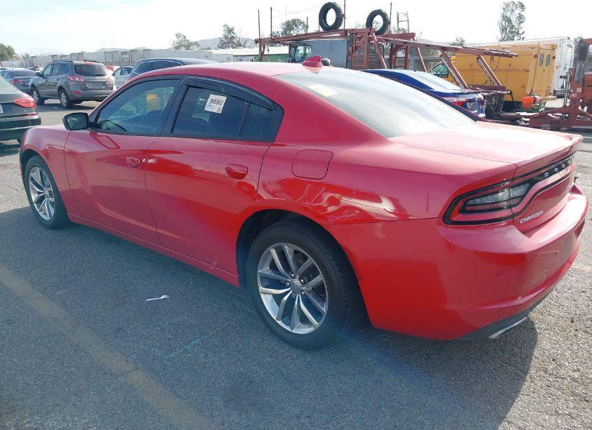 Photo 3 of 2015 Dodge Charger SXT (VIN 2C3CDXHG1FH827624)