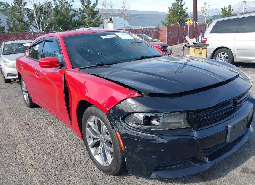 Photo 6 of 2015 Dodge Charger SXT (VIN 2C3CDXHG1FH827624)