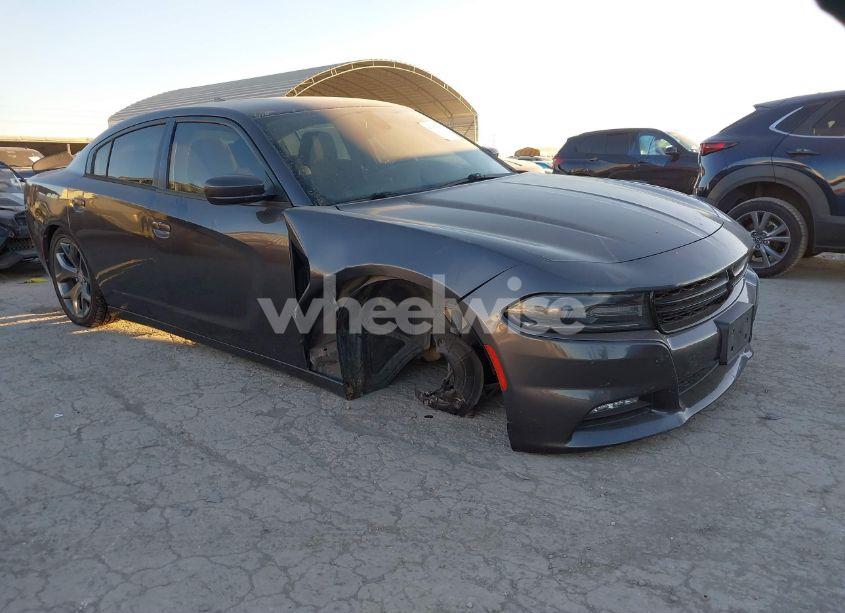 2015 Dodge Charger SXT (VIN 2C3CDXHG1FH844259) main photo