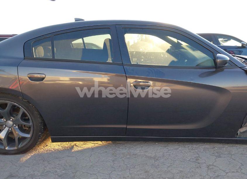 Photo 14 of 2015 Dodge Charger SXT (VIN 2C3CDXHG1FH844259)