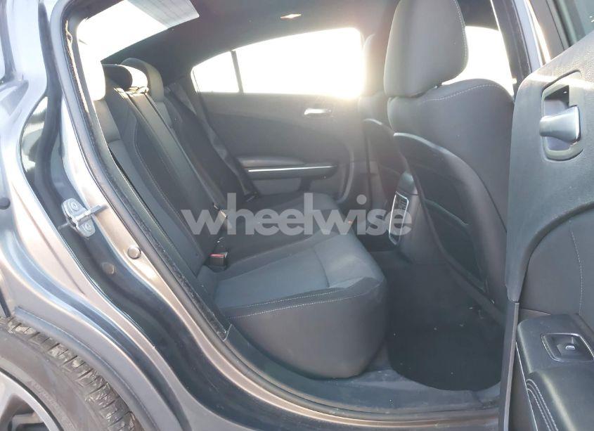 Photo 8 of 2015 Dodge Charger SXT (VIN 2C3CDXHG1FH844259)