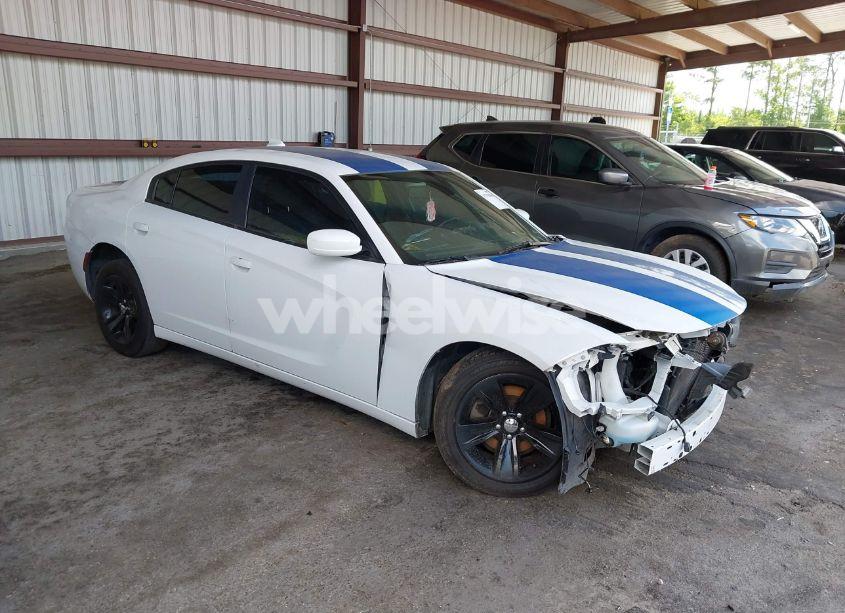 2017 Dodge Charger SXT RWD (VIN 2C3CDXHG1HH525124) main photo
